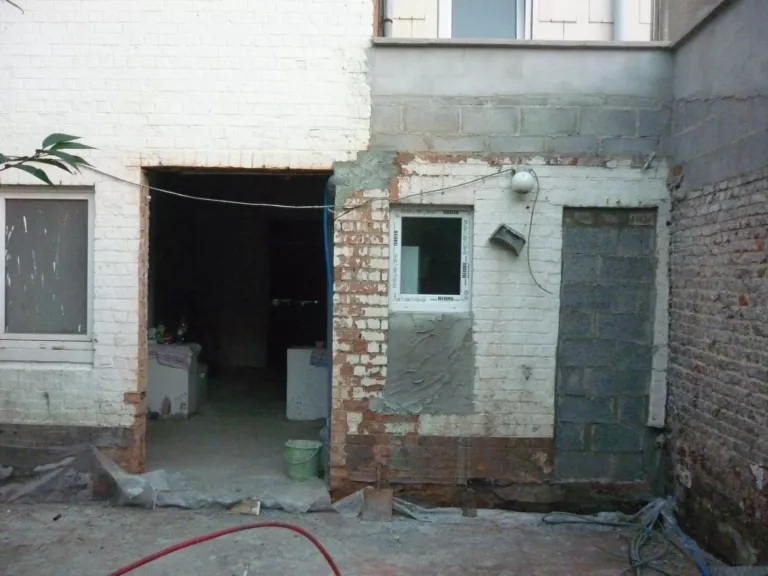 Extension vitrée à l’arrière d’une maison à Bruxelles — photo 6