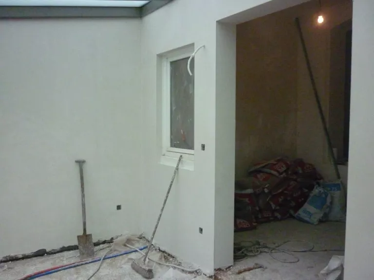 Extension vitrée à l’arrière d’une maison à Bruxelles — photo 2